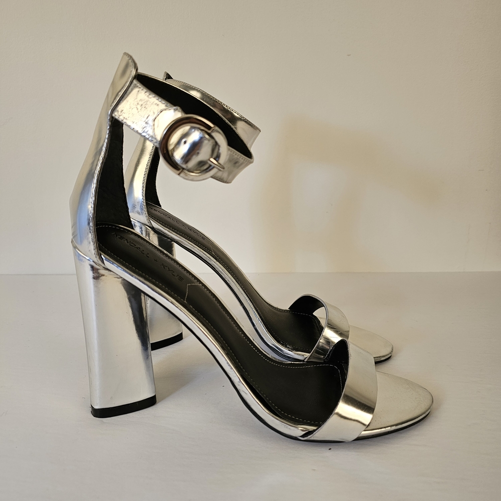 Kendall & Kylie Silver Chunky Heel Sandals